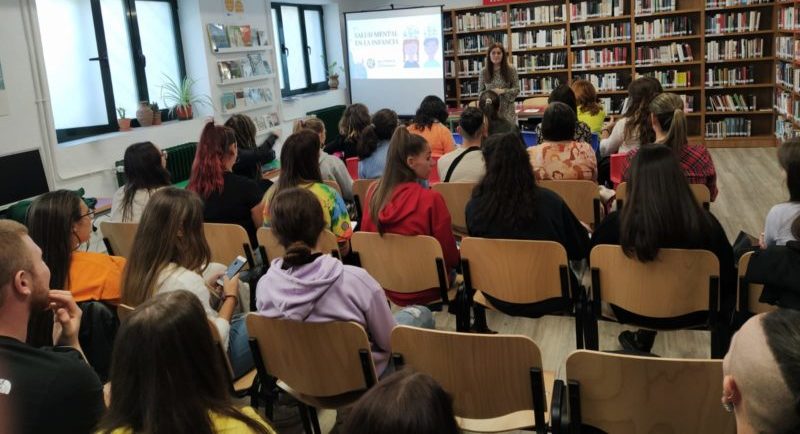 Copia_de_Copia_de_Presentación_Estudio_JULIA_RR.SS._(4).jpg