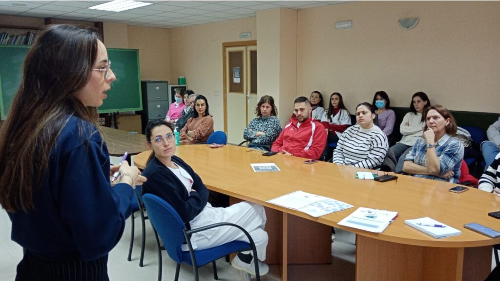 Copia_de_Copia_de_Presentación_Estudio_JULIA_RR.SS._(4).jpg